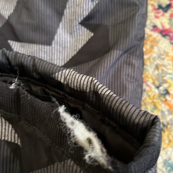 Boys XL (18/20) snow pants - Picture 5 of 5